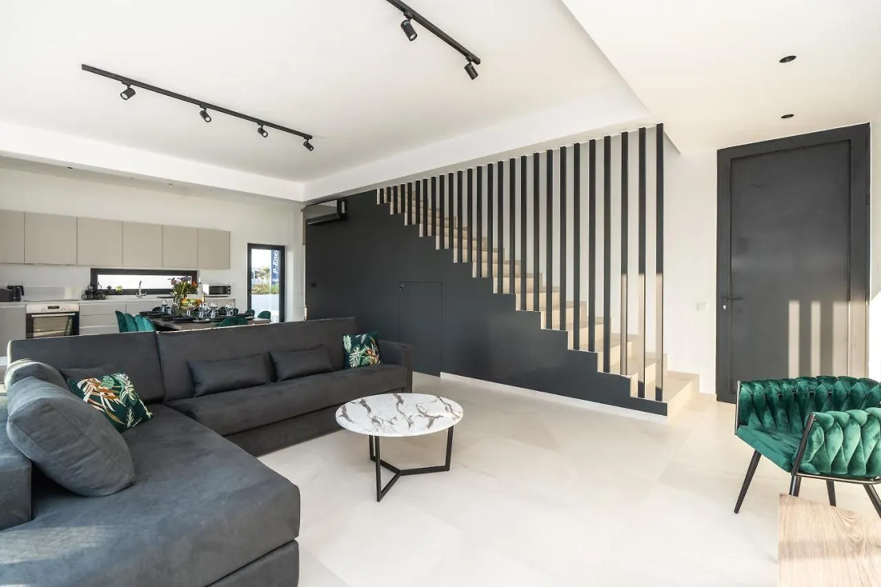 Tsiolakki Homes Luxury Villas Protaras 0*,