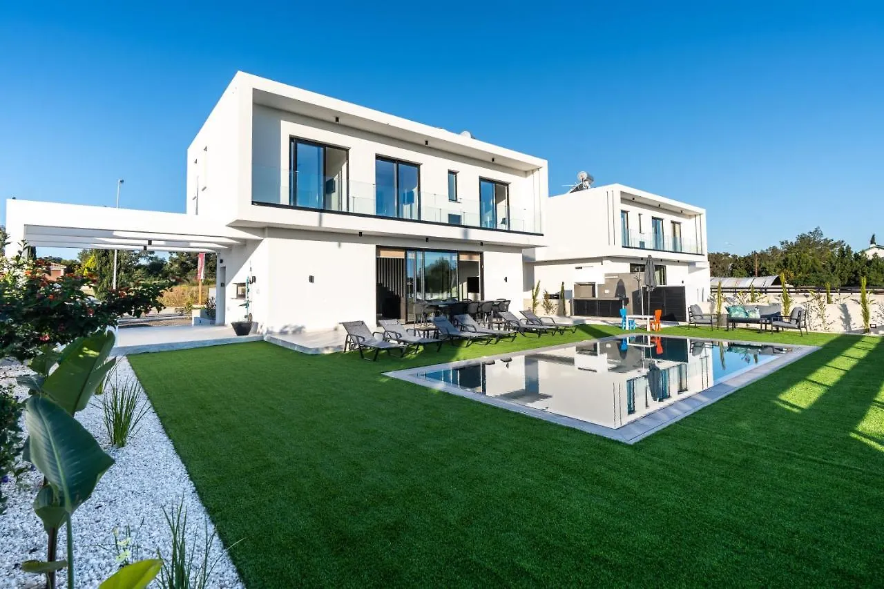 Tsiolakki Homes Luxury Villas Protaras