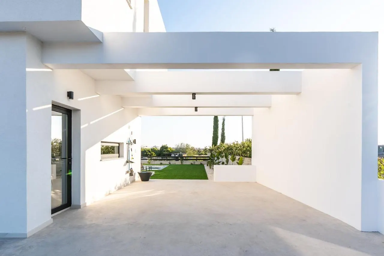 Tsiolakki Homes Luxury Villas Protaras 0*,